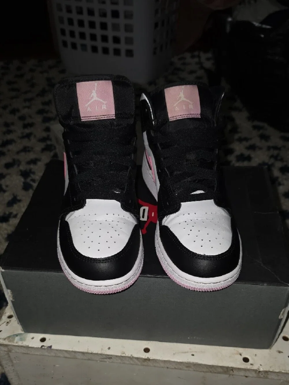 Nike Air Jordan 1 Mid GS 